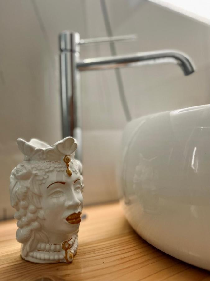 Tyche House Apartment *