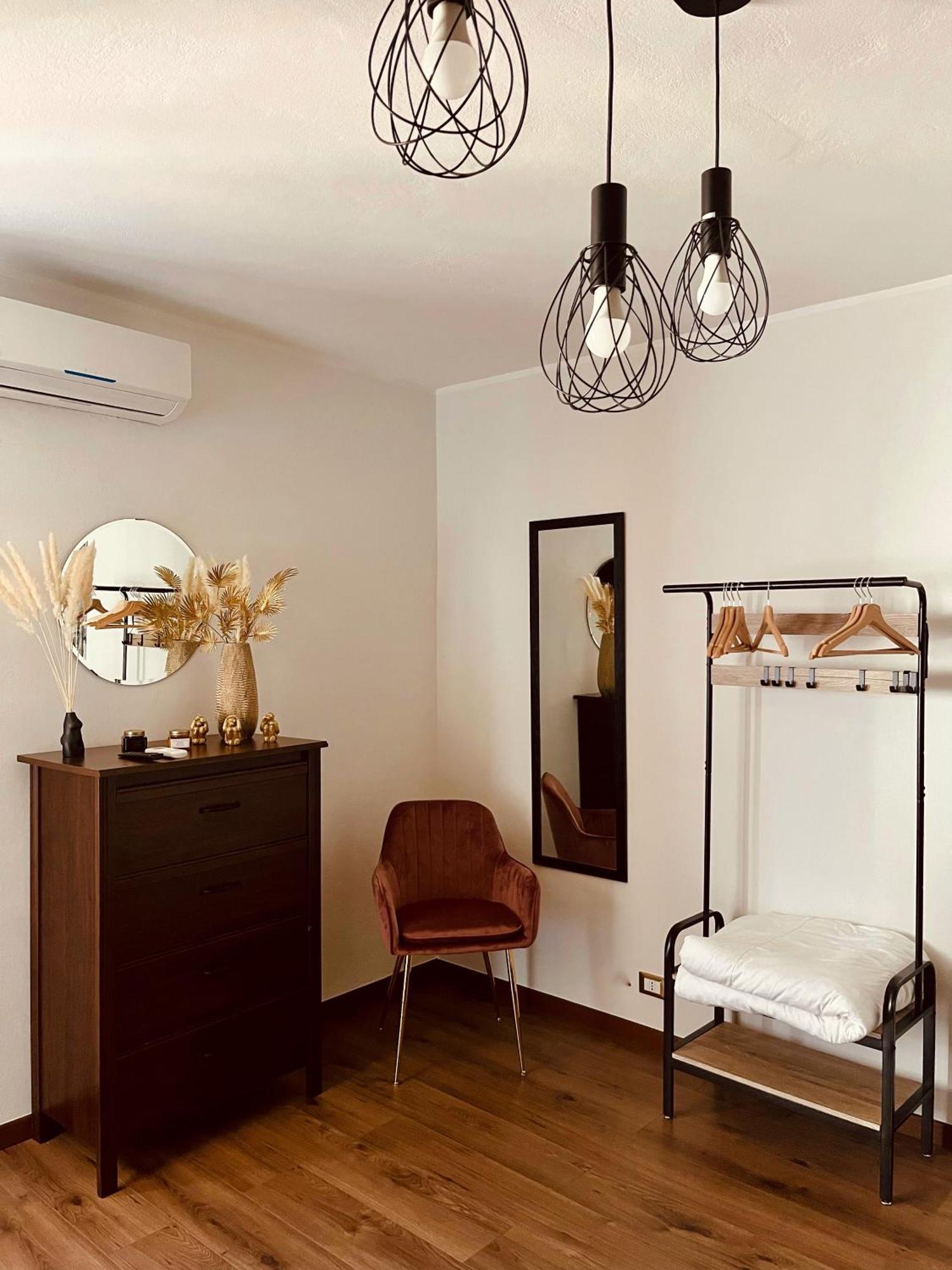 Tyche House Apartment